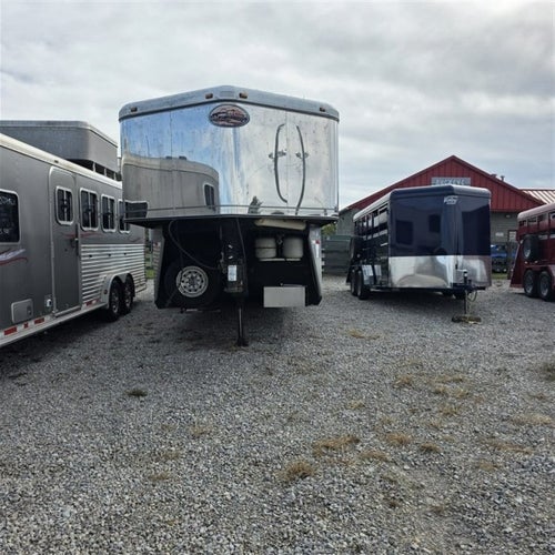 2005 SUNDOWNER 3 HORSE Base