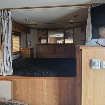 2005 SUNDOWNER 3 HORSE Base
