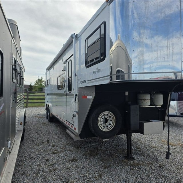 2005 SUNDOWNER 3 HORSE Base