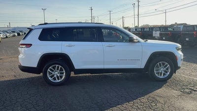 2022 Jeep Grand Cherokee L Laredo