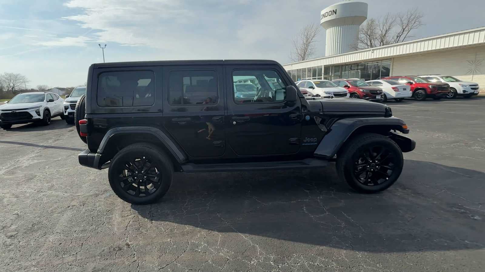 2025 Jeep Wrangler 4xe Sahara 4xe