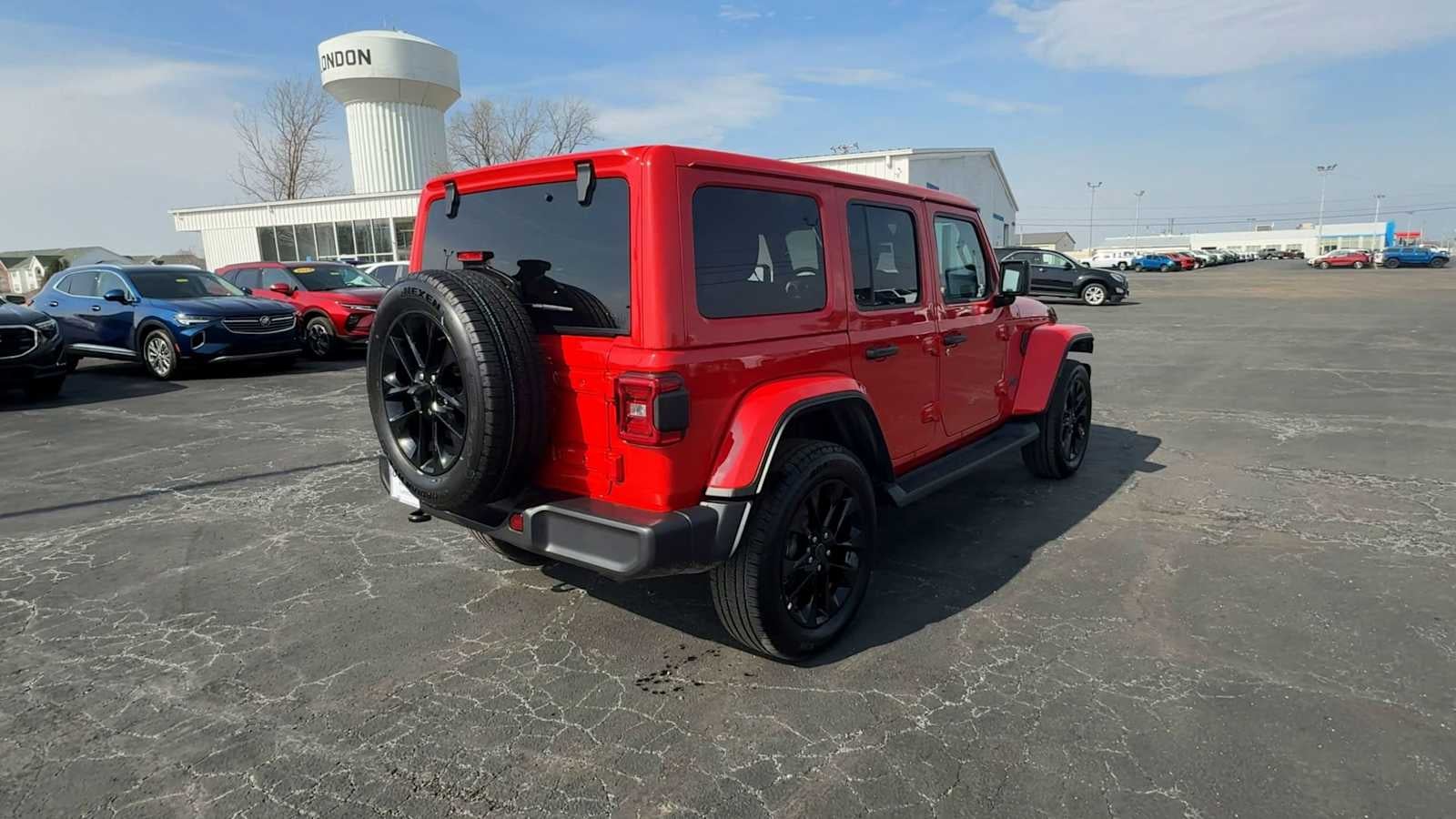 2025 Jeep Wrangler 4xe Sahara 4xe