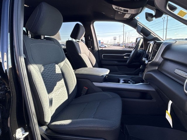 2025 RAM 1500 Big Horn Crew Cab 4x4 6'4" Box