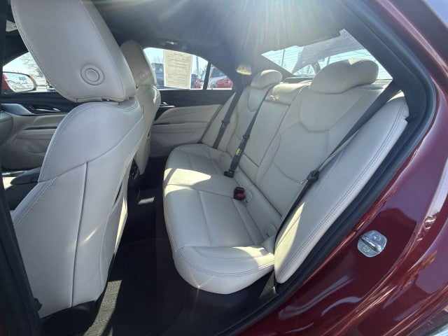 2023 Cadillac CT4 Luxury