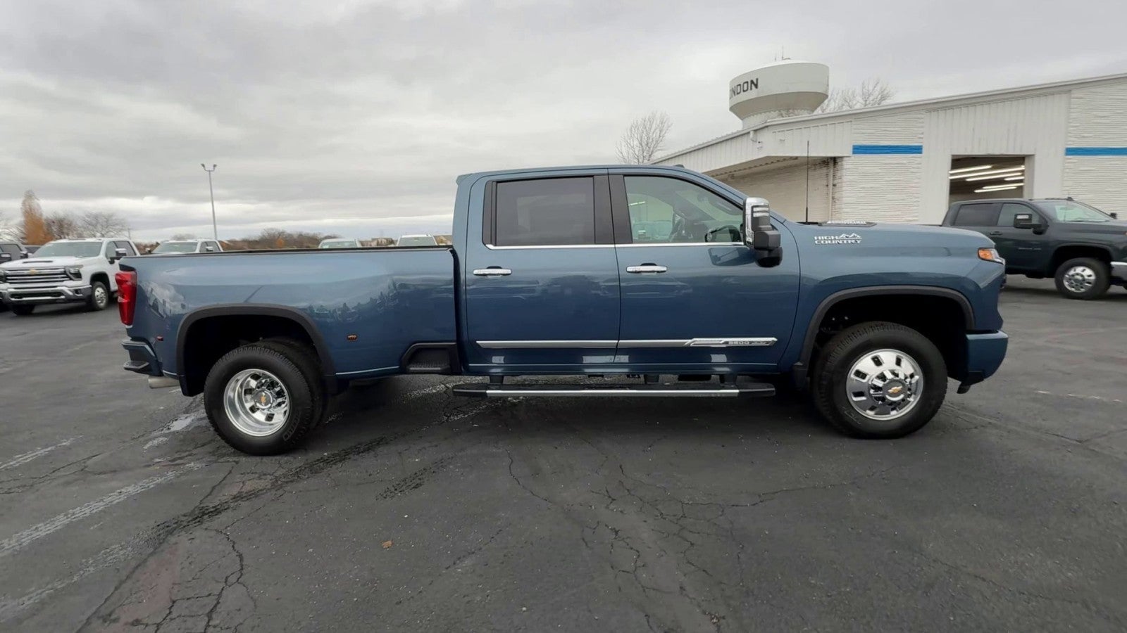 2026 Chevrolet Silverado 3500 HD High Country