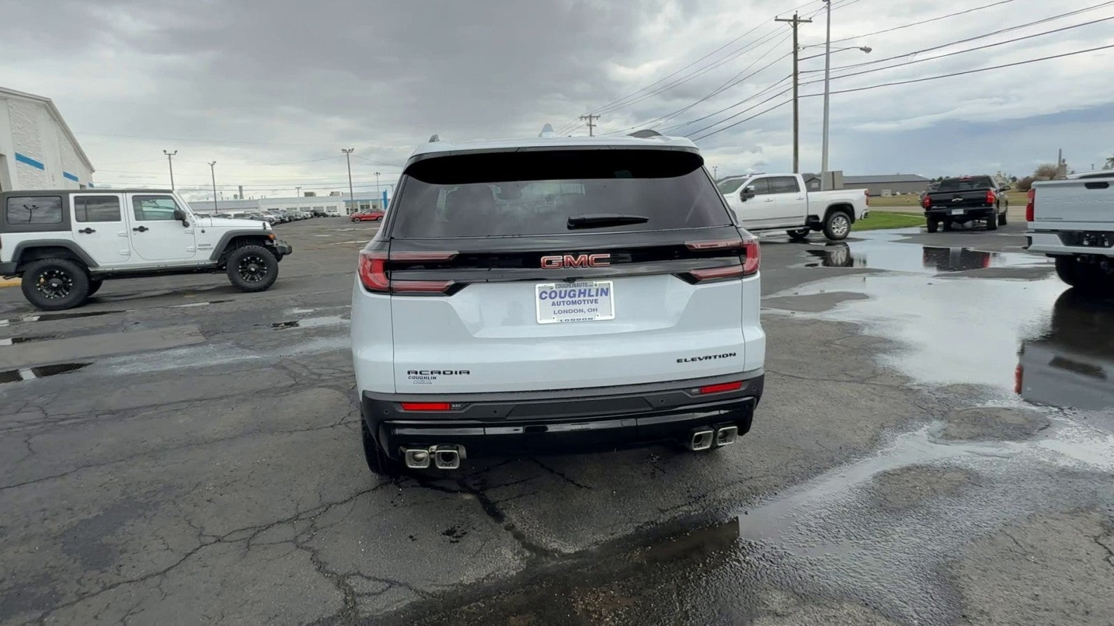 2026 GMC Acadia Elevation