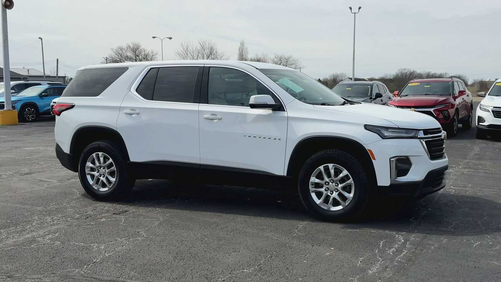 2023 Chevrolet Traverse LS