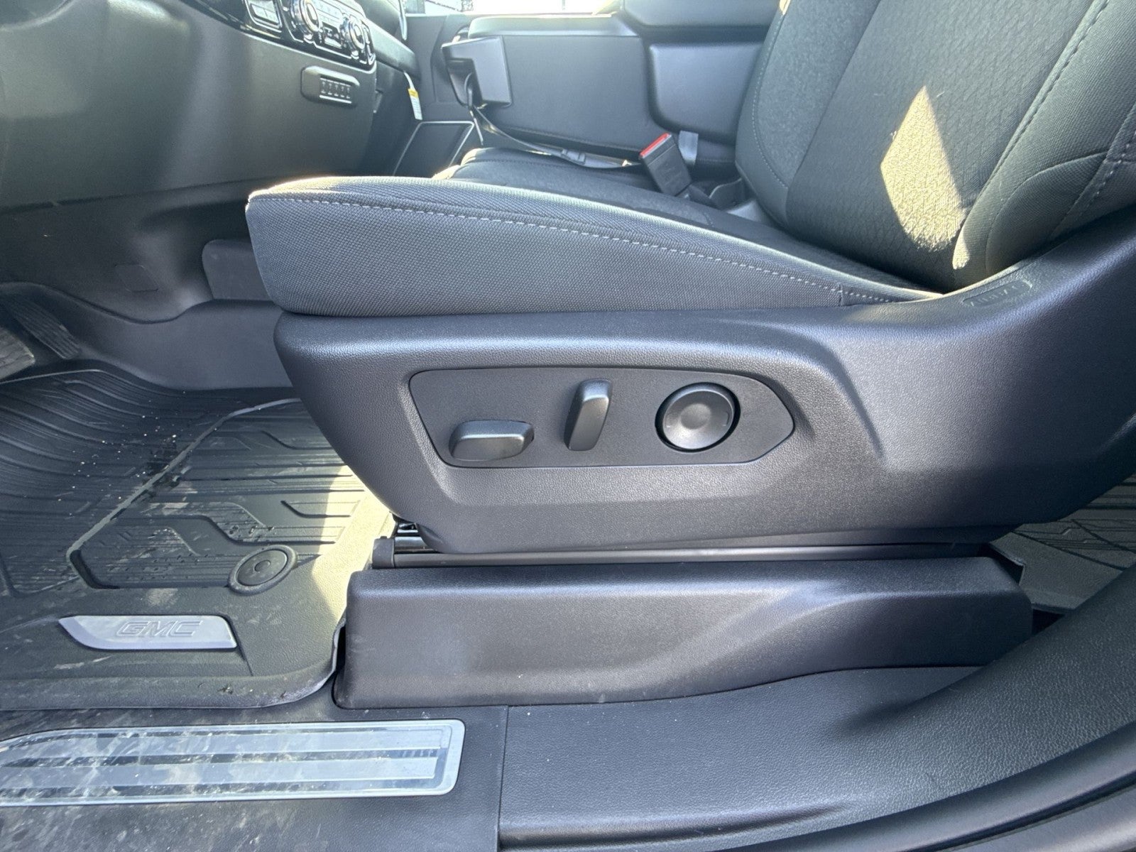 2026 GMC Sierra 3500 HD SLE DRW