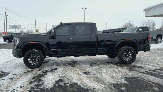 2025 GMC Sierra 3500 HD AT4