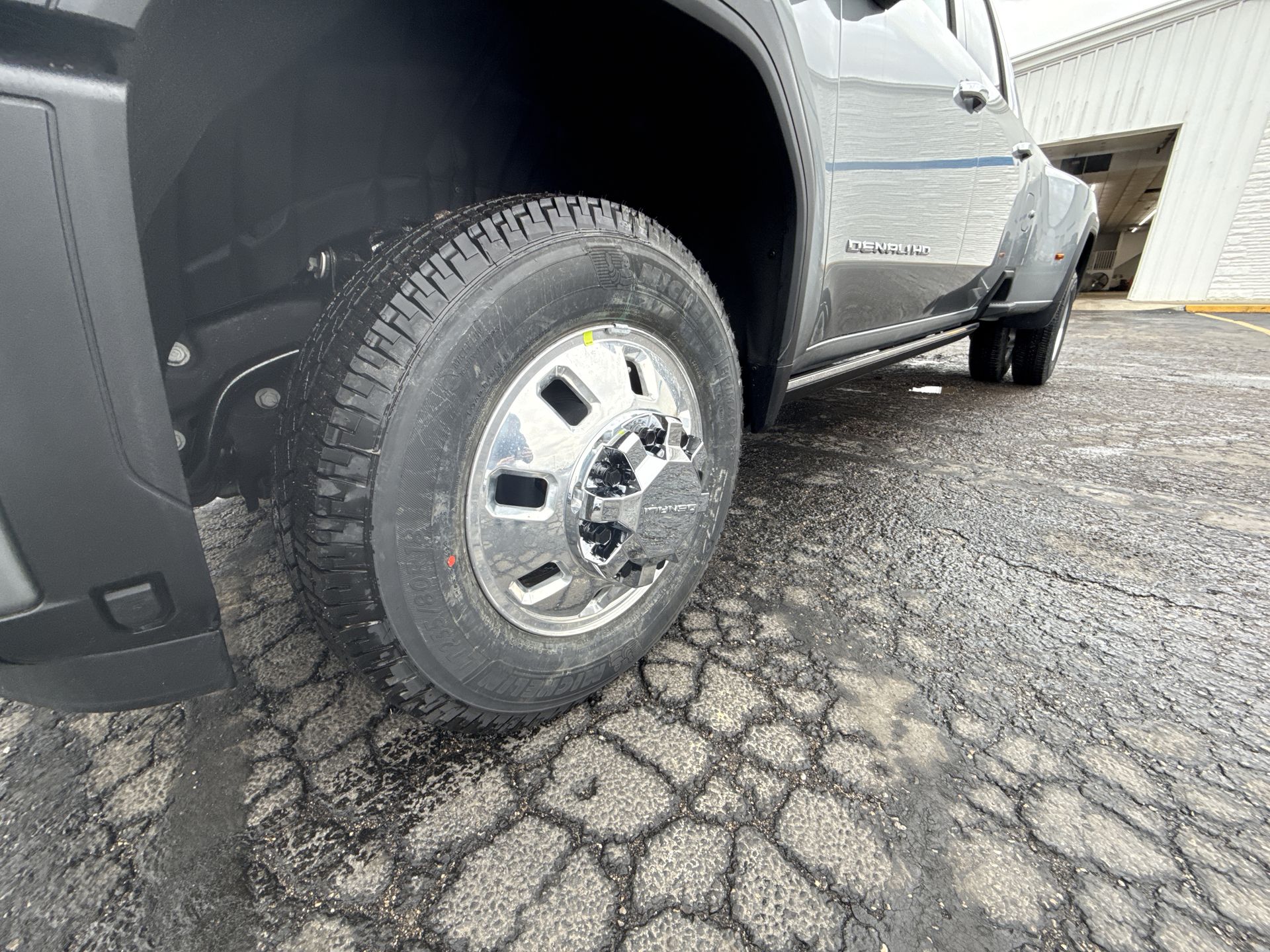 2026 GMC Sierra 3500 HD Denali DRW