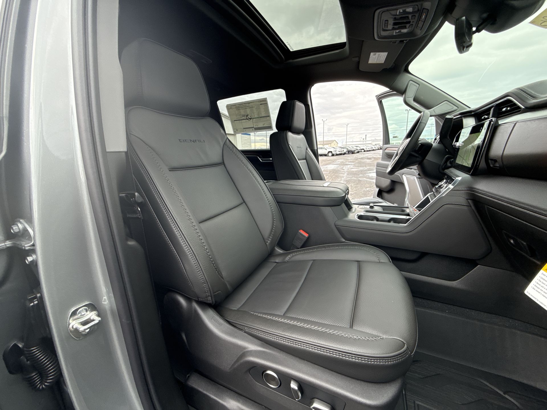 2026 GMC Sierra 3500 HD Denali DRW