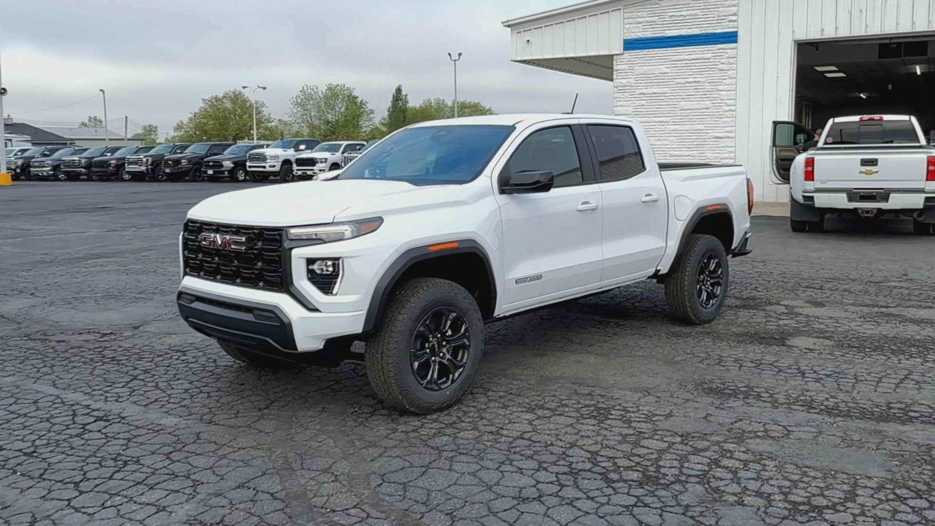 2025 GMC Canyon Elevation