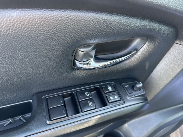 2024 Nissan TITAN Crew Cab PRO-4X 4x4