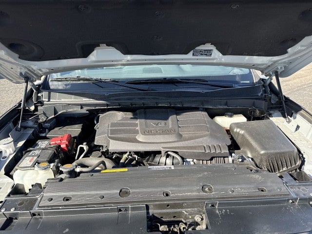 2024 Nissan TITAN Crew Cab PRO-4X 4x4