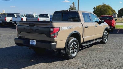 2024 Nissan TITAN Crew Cab PRO-4X 4x4