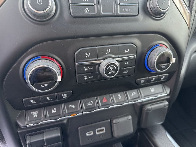 2022 Chevrolet Silverado 3500 HD High Country