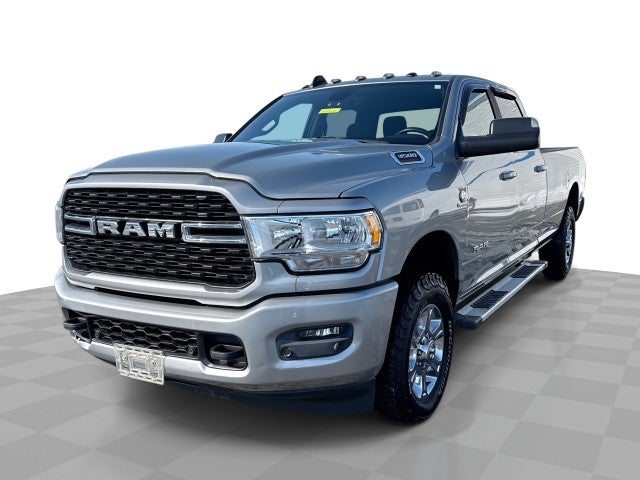 2022 RAM 3500 Big Horn Crew Cab 4x4 8' Box