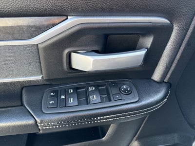 2022 RAM 3500 Big Horn Crew Cab 4x4 8' Box