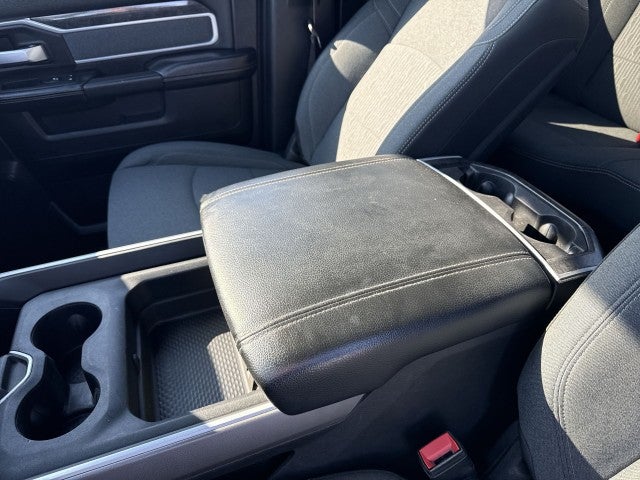 2022 RAM 3500 Big Horn Crew Cab 4x4 8' Box