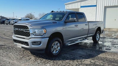 2022 RAM 3500 Big Horn Crew Cab 4x4 8' Box