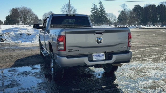 2022 RAM 3500 Big Horn Crew Cab 4x4 8' Box