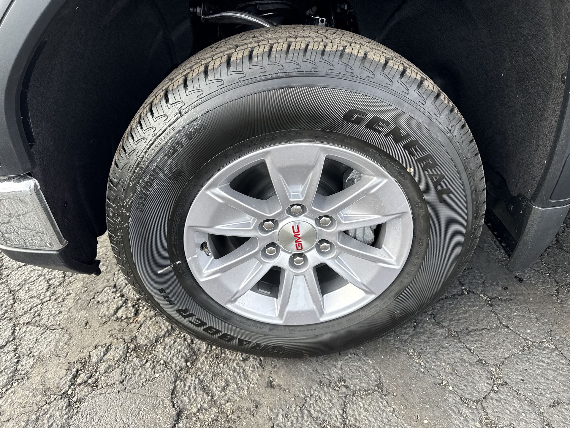 2026 GMC Sierra 1500 SLE