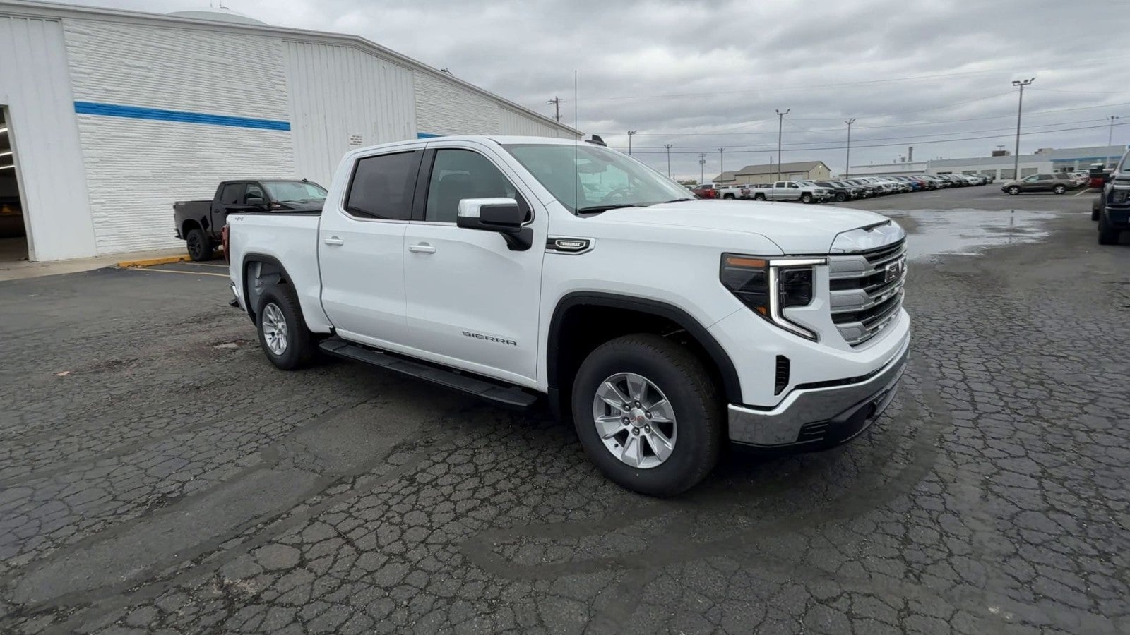 2026 GMC Sierra 1500 SLE