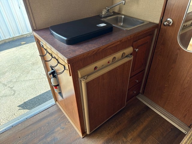 2005 KEEFERBUILT 4 HORSE LQ Base