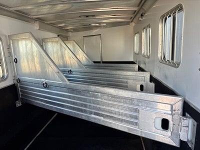 2005 KEEFERBUILT 4 HORSE LQ Base