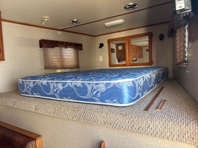 2005 KEEFERBUILT 4 HORSE LQ Base