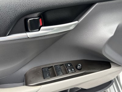 2024 Toyota Camry Hybrid SE