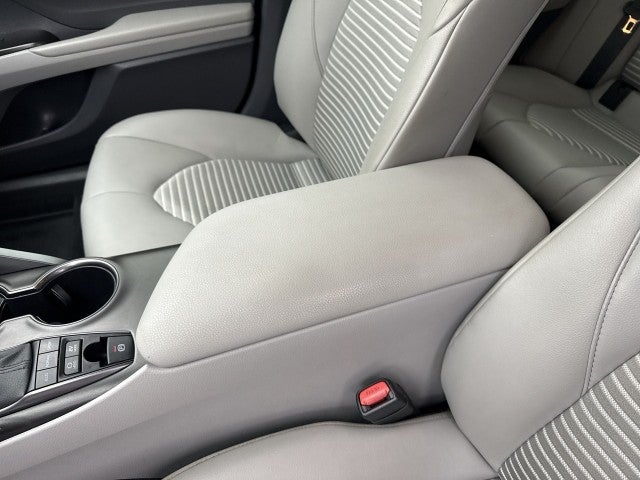 2024 Toyota Camry Hybrid SE