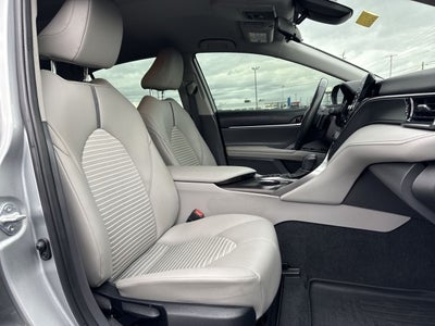 2024 Toyota Camry Hybrid SE