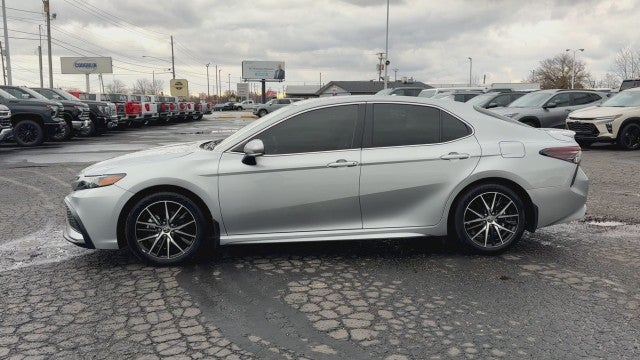 2024 Toyota Camry Hybrid SE