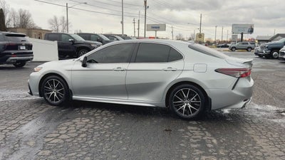 2024 Toyota Camry Hybrid SE