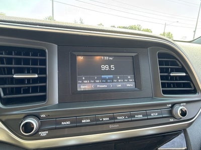 2019 Hyundai Elantra SE