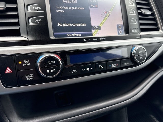 2017 Toyota Highlander SE