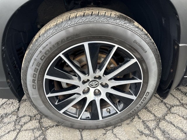 2017 Toyota Highlander SE