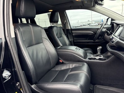 2017 Toyota Highlander SE