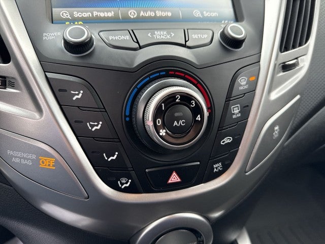 2015 Hyundai Veloster Base