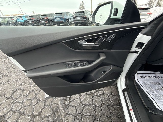 2021 Audi Q8 Premium Plus 55 TFSI quattro Tiptronic