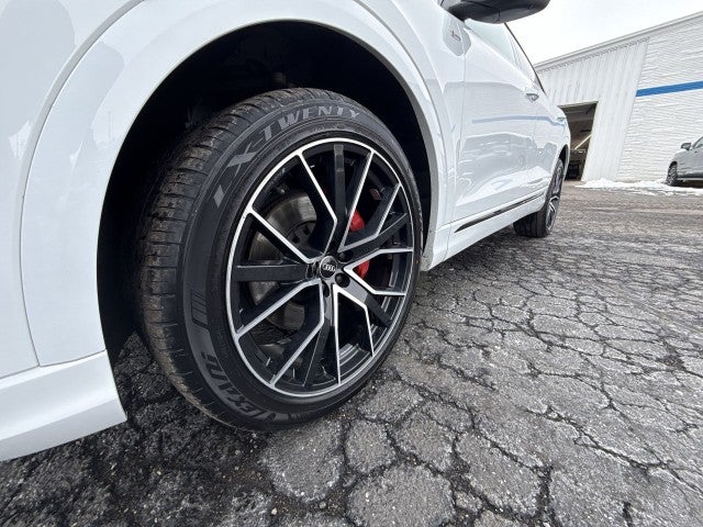 2021 Audi Q8 Premium Plus 55 TFSI quattro Tiptronic