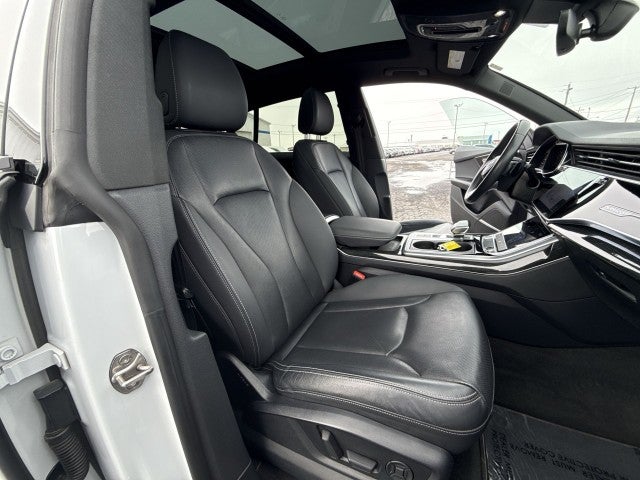 2021 Audi Q8 Premium Plus 55 TFSI quattro Tiptronic