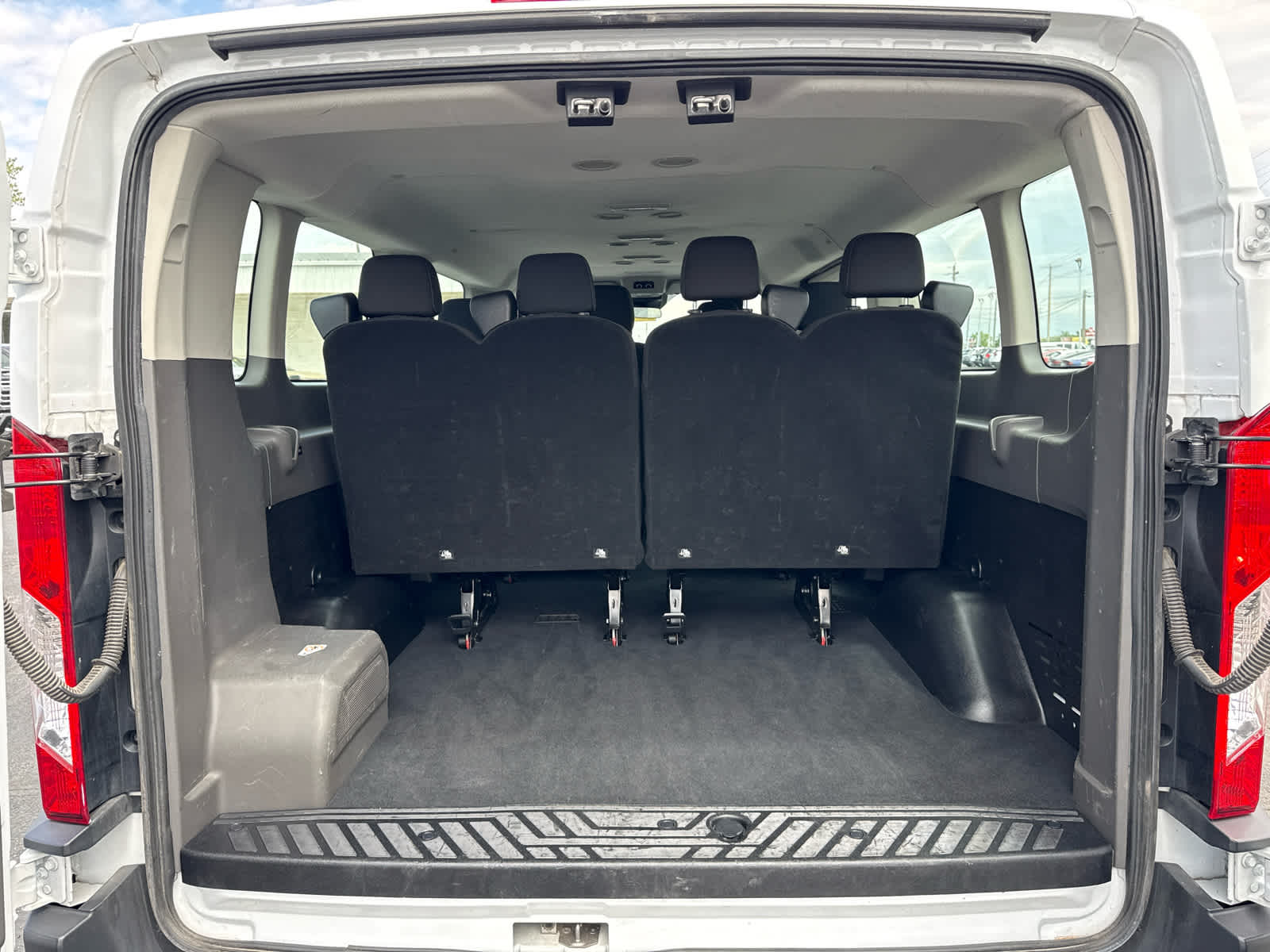 2023 Ford Transit Passenger Wagon XL