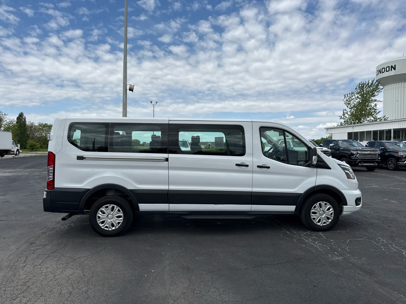 2023 Ford Transit Passenger Wagon XL