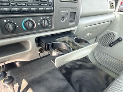 2004 Ford Super Duty F-350 DRW XL