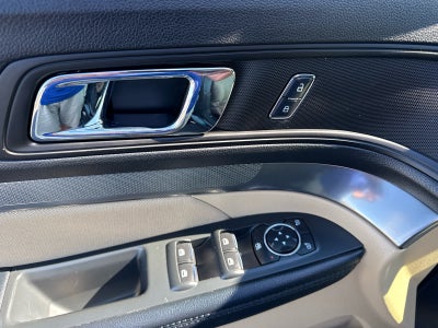 2017 Ford Explorer Base