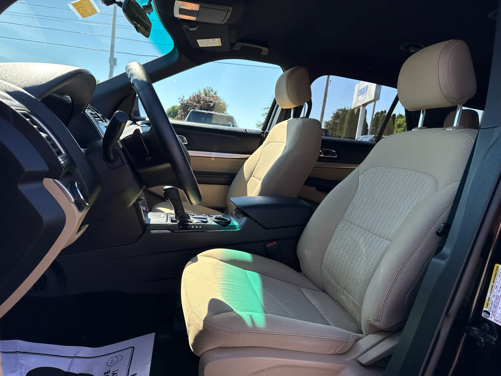 2017 Ford Explorer Base