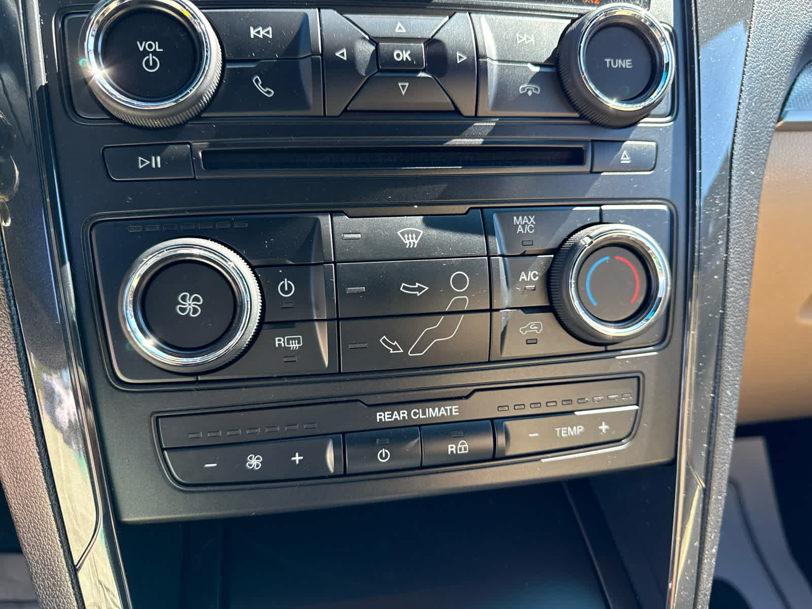 2017 Ford Explorer Base