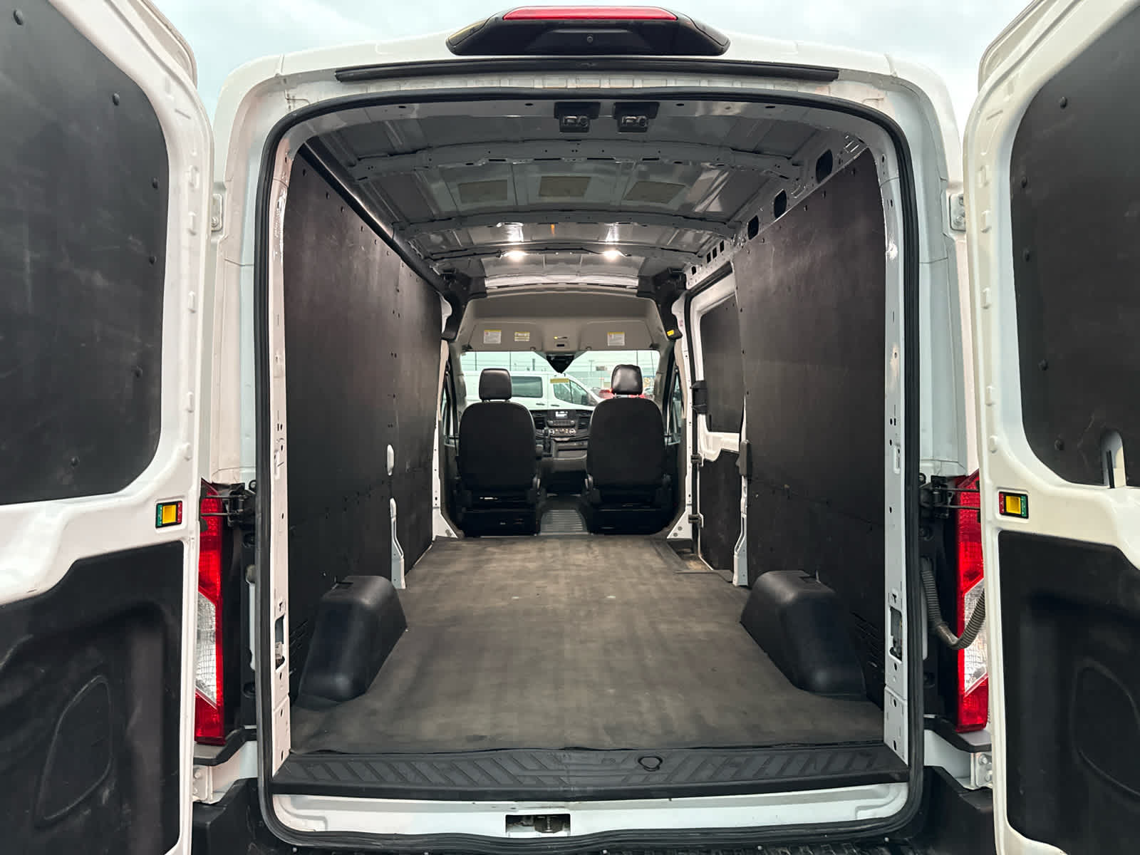 2023 Ford Transit Cargo Van Base